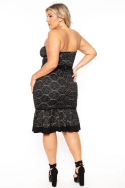 Plus Size Laurie Embroidered Lace Dress - Black -Kitchensuppliesdeal curvy sense dresses plus size laurie embroidered lace dress black 30103442653281