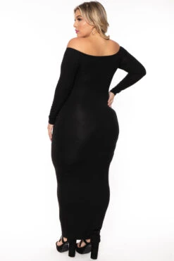 Plus Size Off The Shoulder Maxi Dress - Black 4 Plus Size Off The Shoulder Maxi Dress - Black -Kitchensuppliesdeal curvy sense dresses plus size off the shoulder maxi dress black 30598771867745